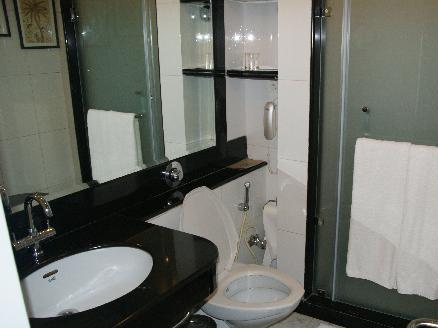 Country Inn & Suites Haridwār Екстериор снимка